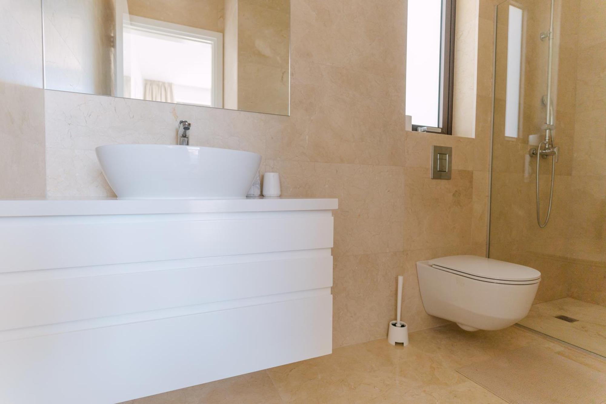 Akamas Luxury